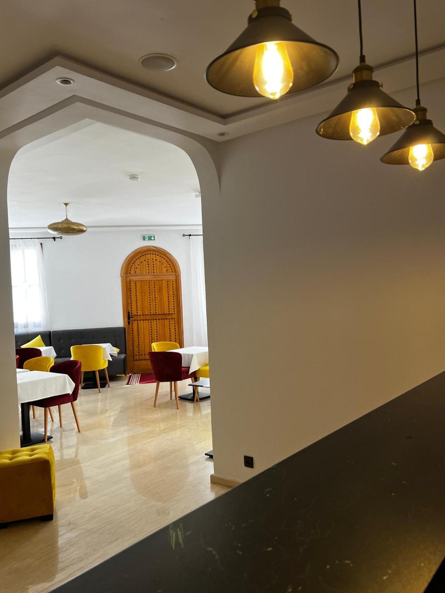 Hotel Les Remparts أزمور المظهر الخارجي الصورة