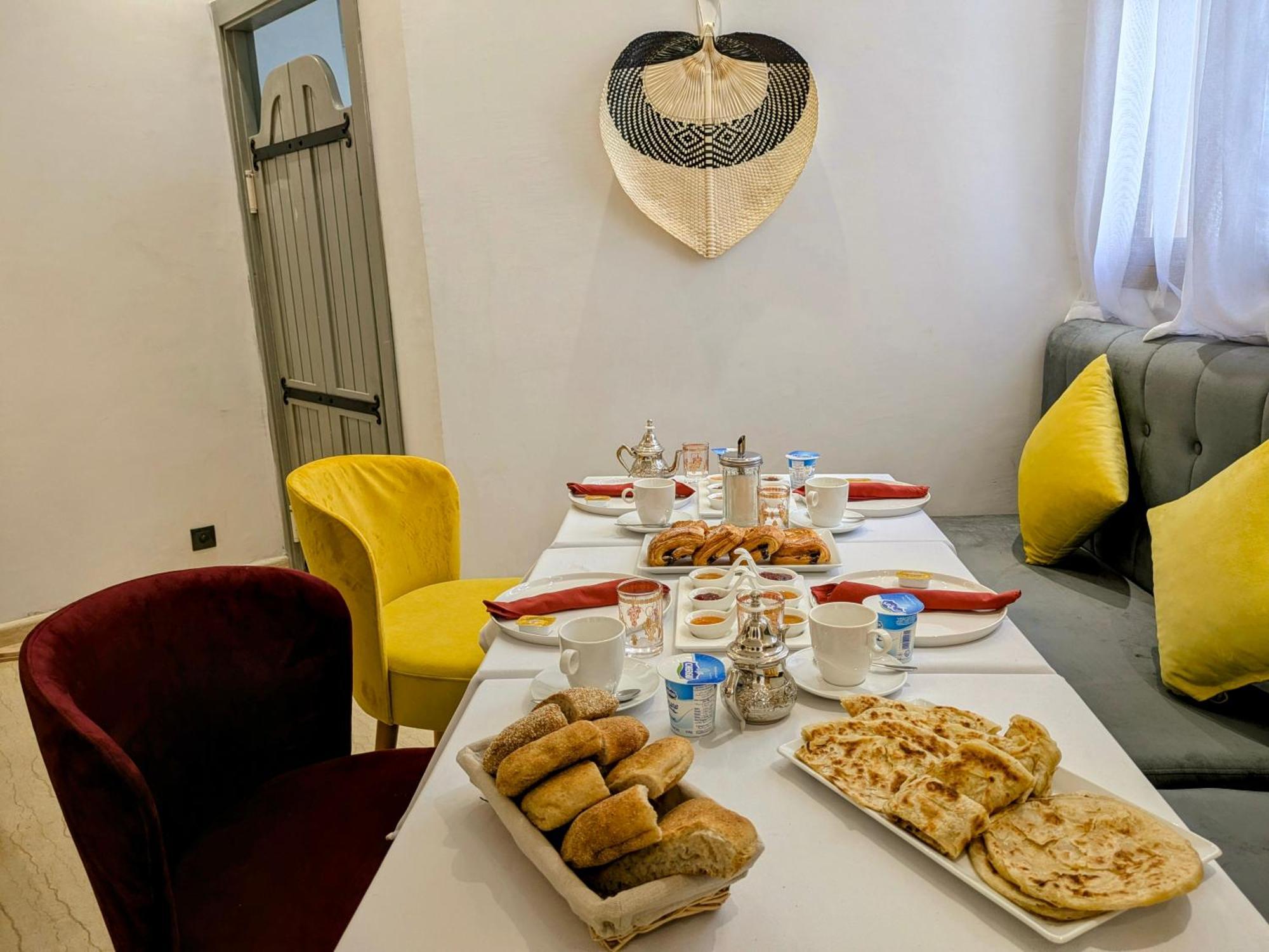 Hotel Les Remparts أزمور المظهر الخارجي الصورة